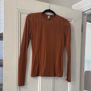 Brown long sleeve Lululemon top